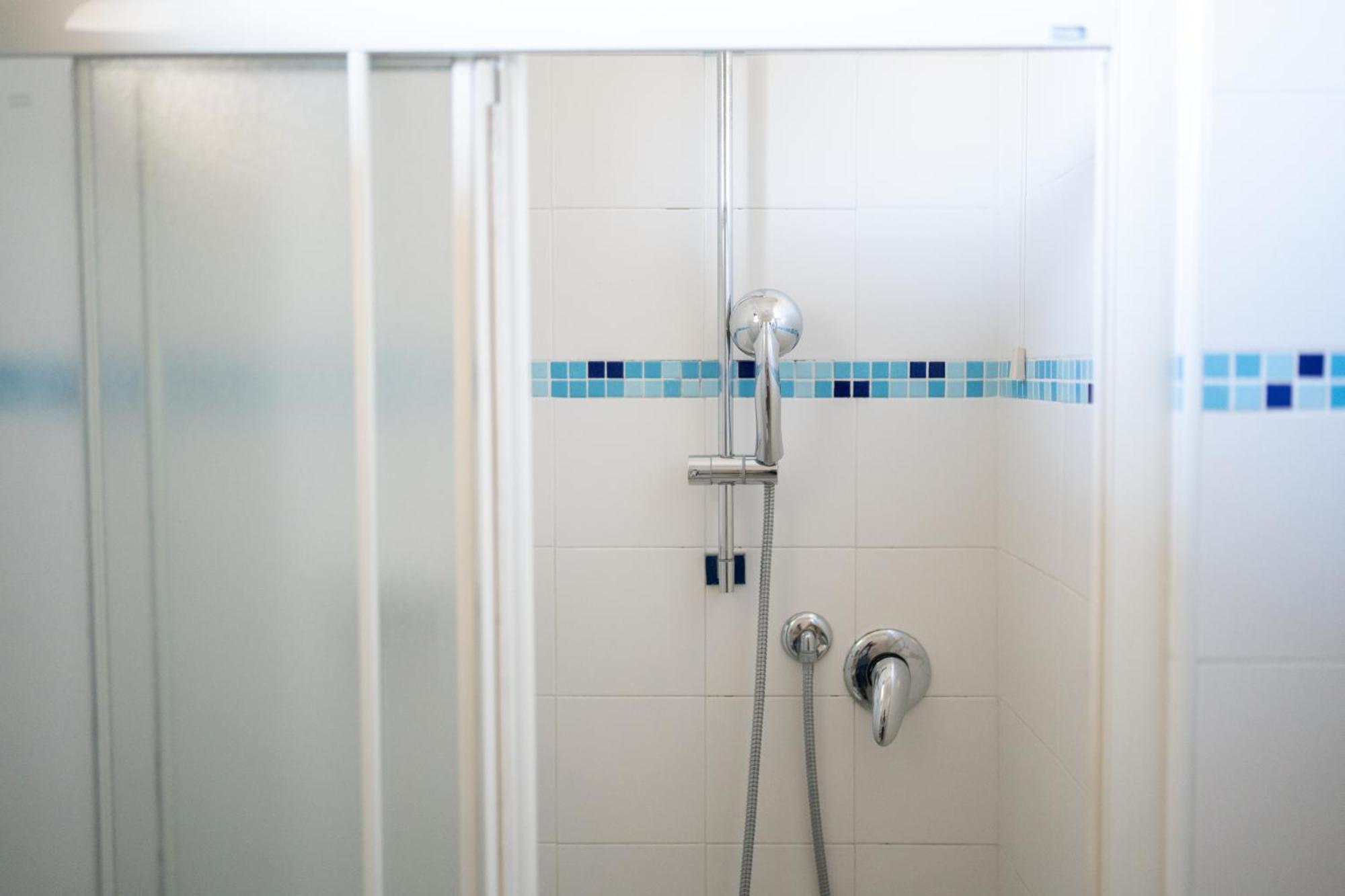 Hotel Petite Fleur Alba Adriatica Εξωτερικό φωτογραφία